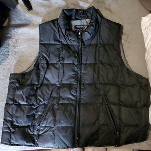 Black thin bubble vest